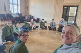Powitanie w kręgu.