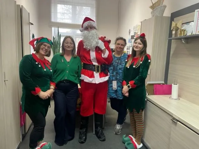 Wizyta Mikołaja w gabinecie Pań wicedyrektor