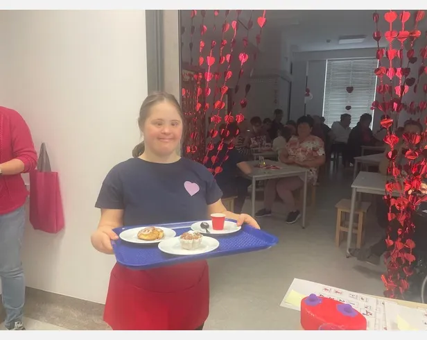 Radość z otrzymanej walentynki.