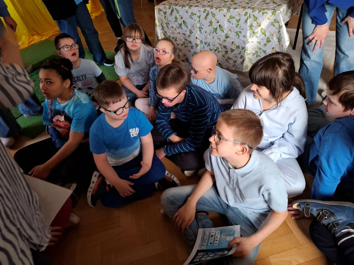 Słuchanie poleceń.