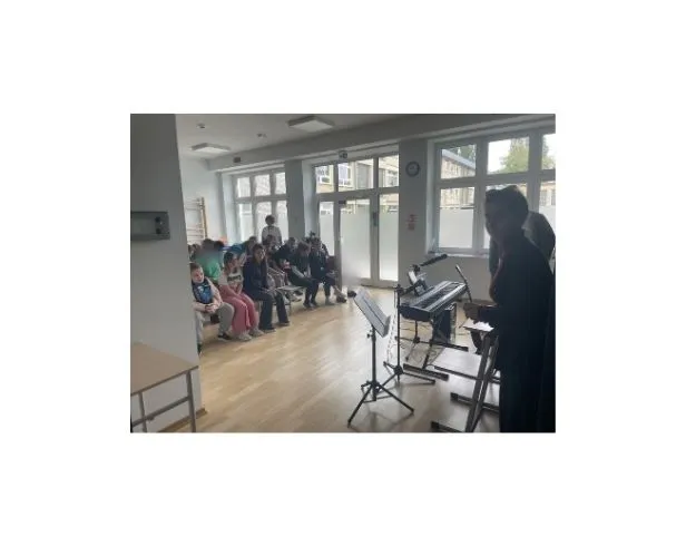 Wspólne muzykowanie razem z artystami