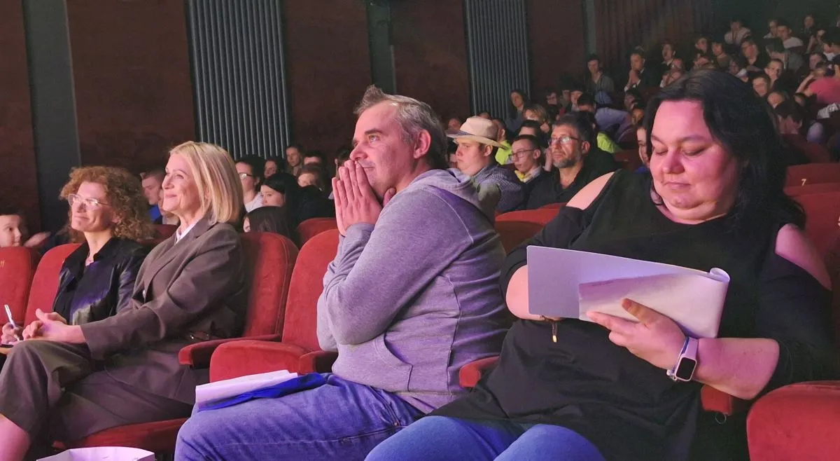 Jury czujnie obserwowało i oceniało występujących